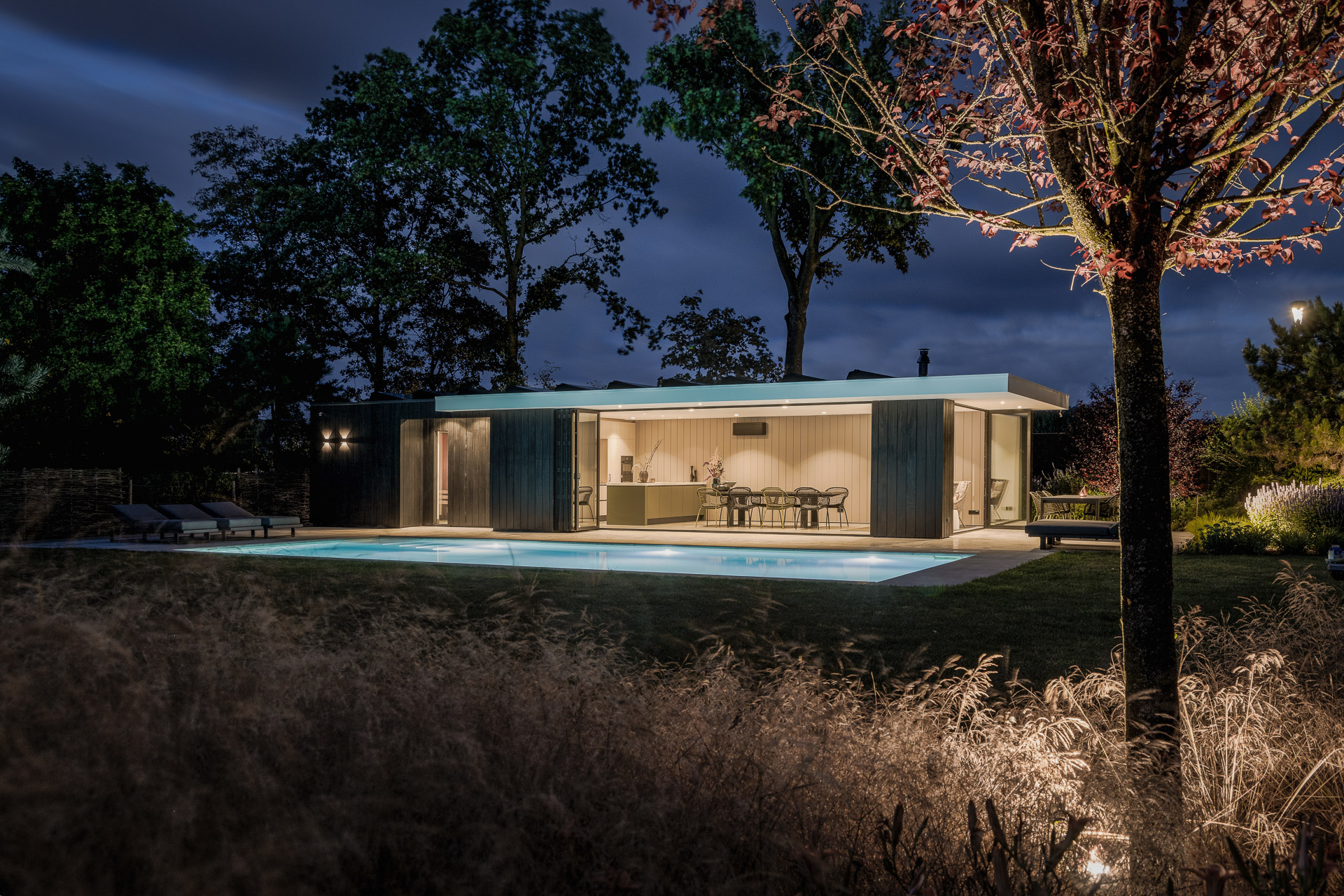 Barasso poolhouse Oltrona