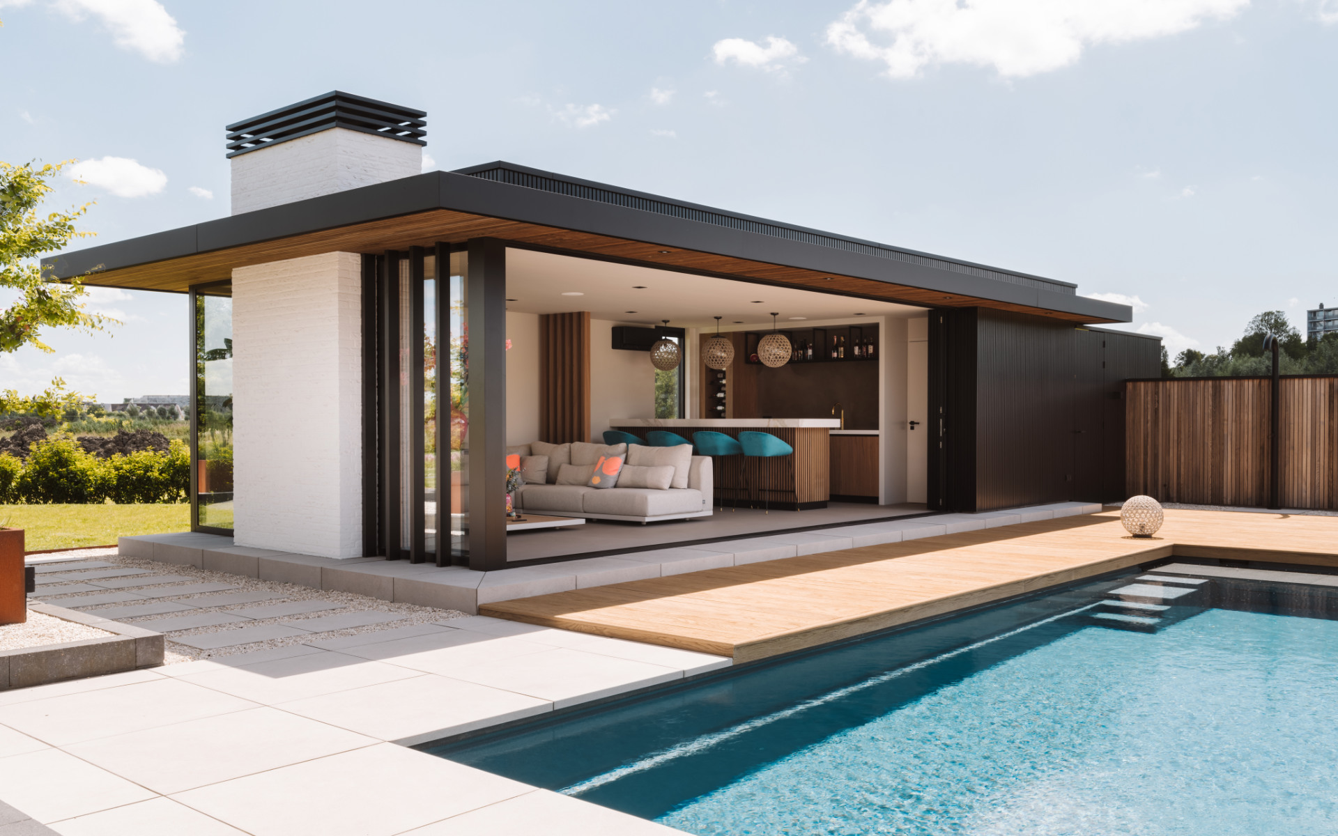 Oltrona Poolhouse in de Randstand
