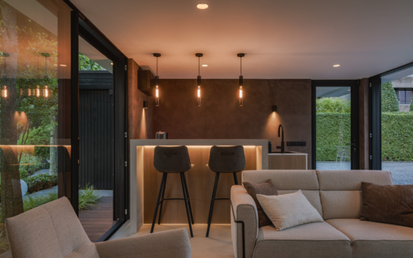 Luxe tuinhuis met bar